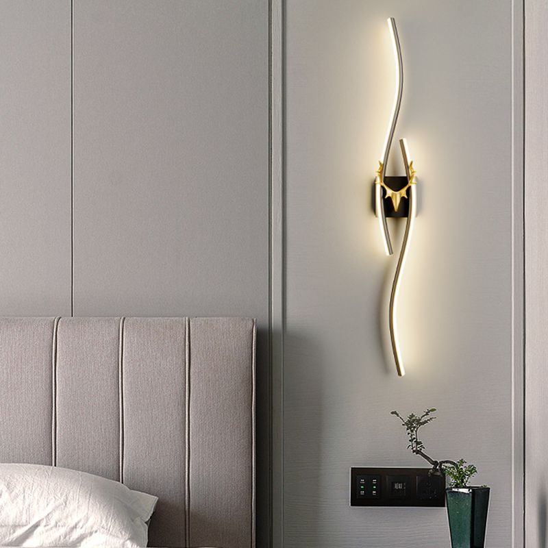 Oliver Modern Industriele LED Wandlamp Zwart/Goud Metaal Woon/Slaapkamer Binnen