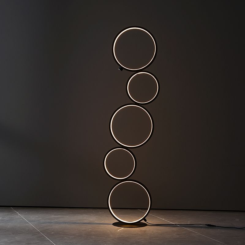 Alonza Scandinavische Moderne Ring Staande Lamp, Zwart/Wit, Woonkamer