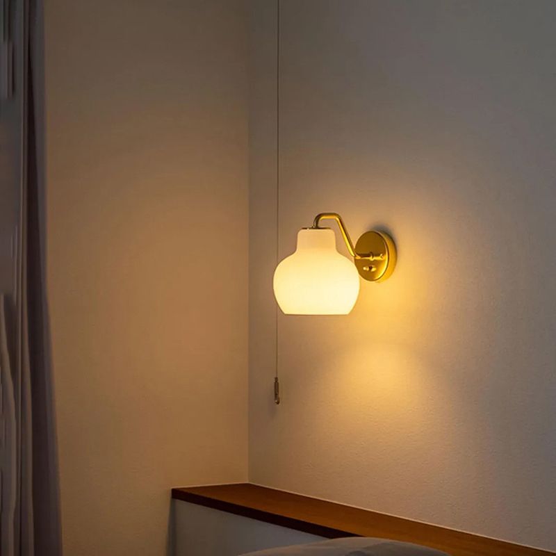 Hailie Vintage LED Wandlamp Wit/Goud Metaal/Glas Slaap/Woon/Eetkamer