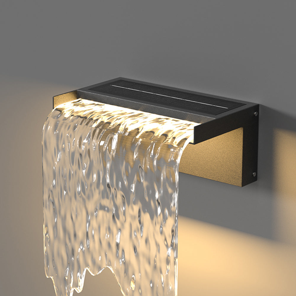 Isaac Moderne Metaal/Acryl Wandlamp Zonne Energie Zwart Tuin