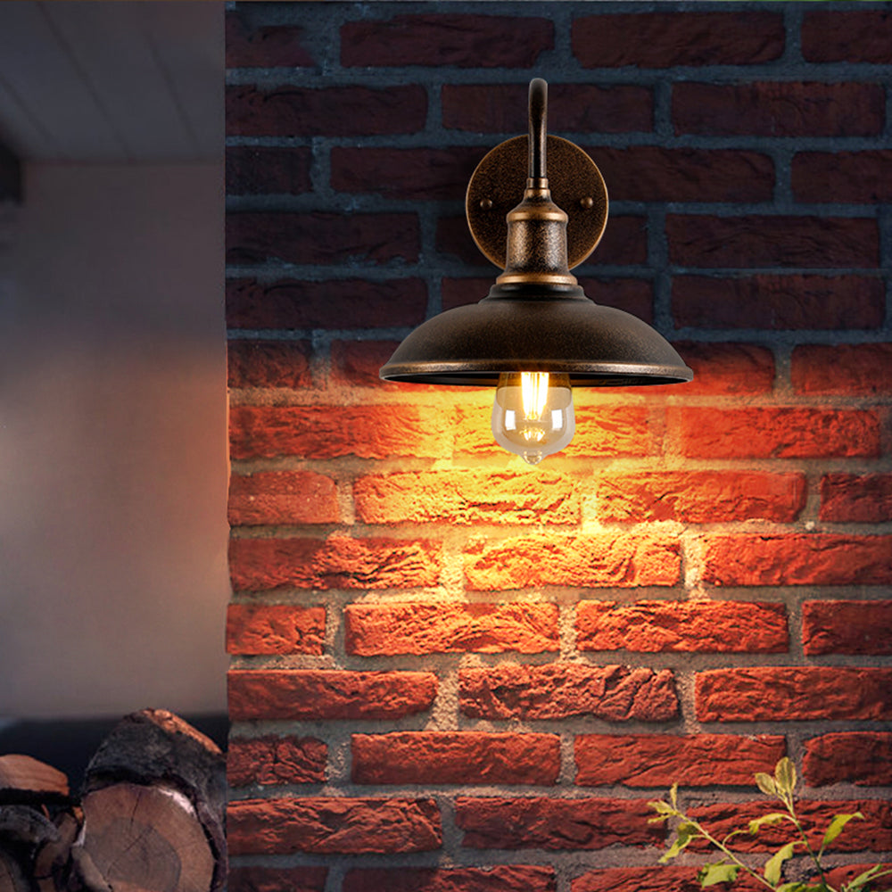 Valerio Rustieke Komvormige mMetalen Wandlamp, Antiek Messing