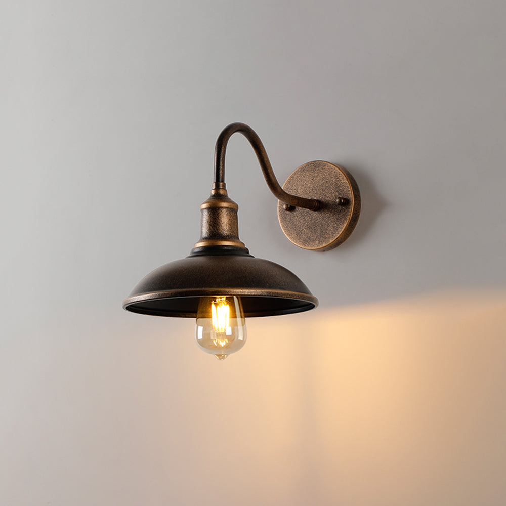 Valerio Rustieke Komvormige mMetalen Wandlamp, Antiek Messing